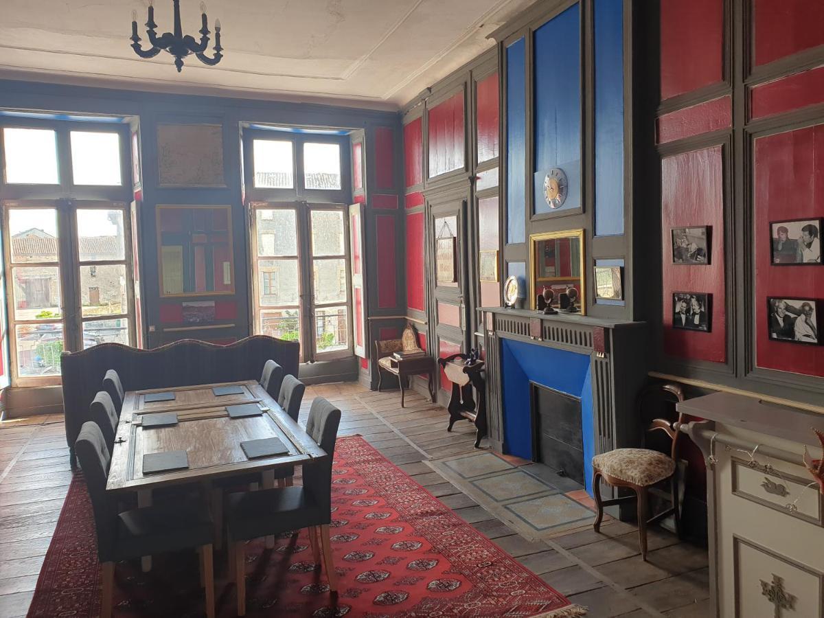 Le Chateau Châteauponsac 外观 照片